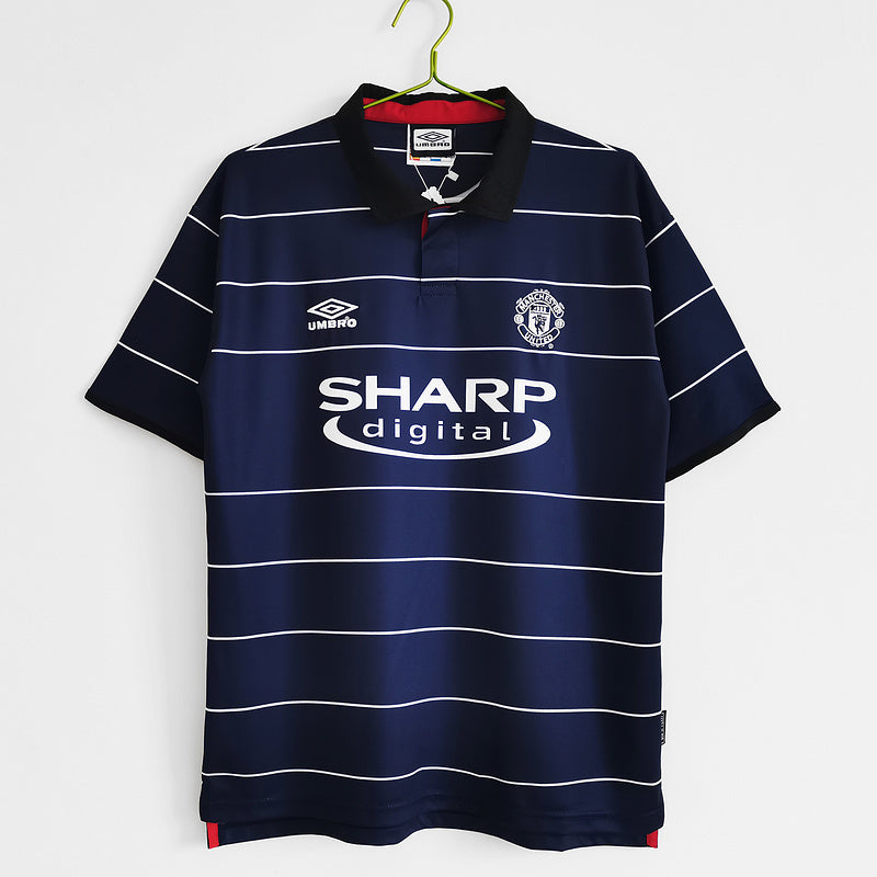 Manchester United — 1999–2000 Away Jersey
