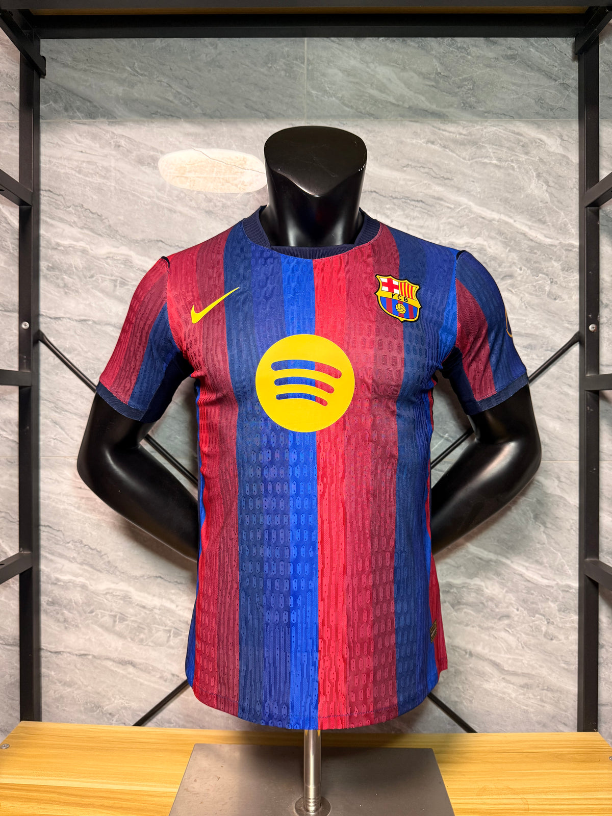 Barcelona — Home 26/27
