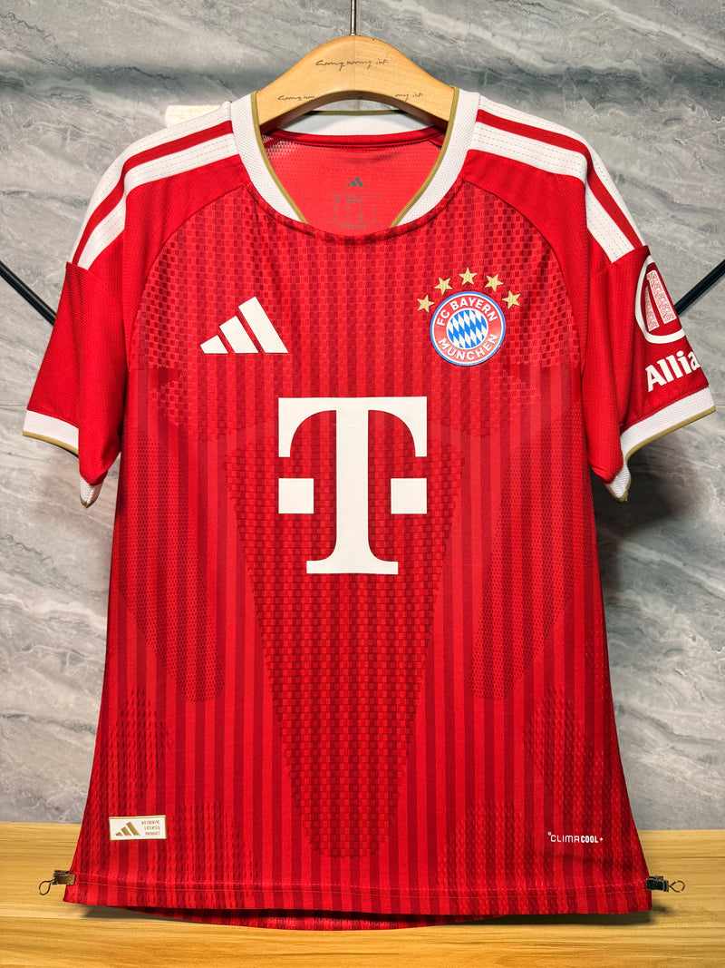 Bayern Munich — Home 26/27